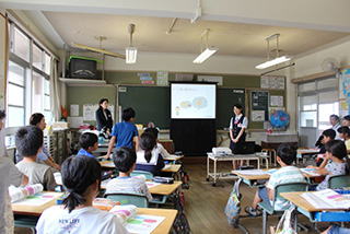 長迫小学校の様子